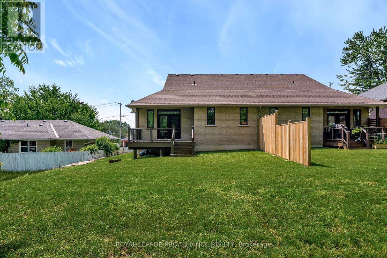 












12 DORMAN STREET

,
Brighton,




Ontario
K0K1H0

