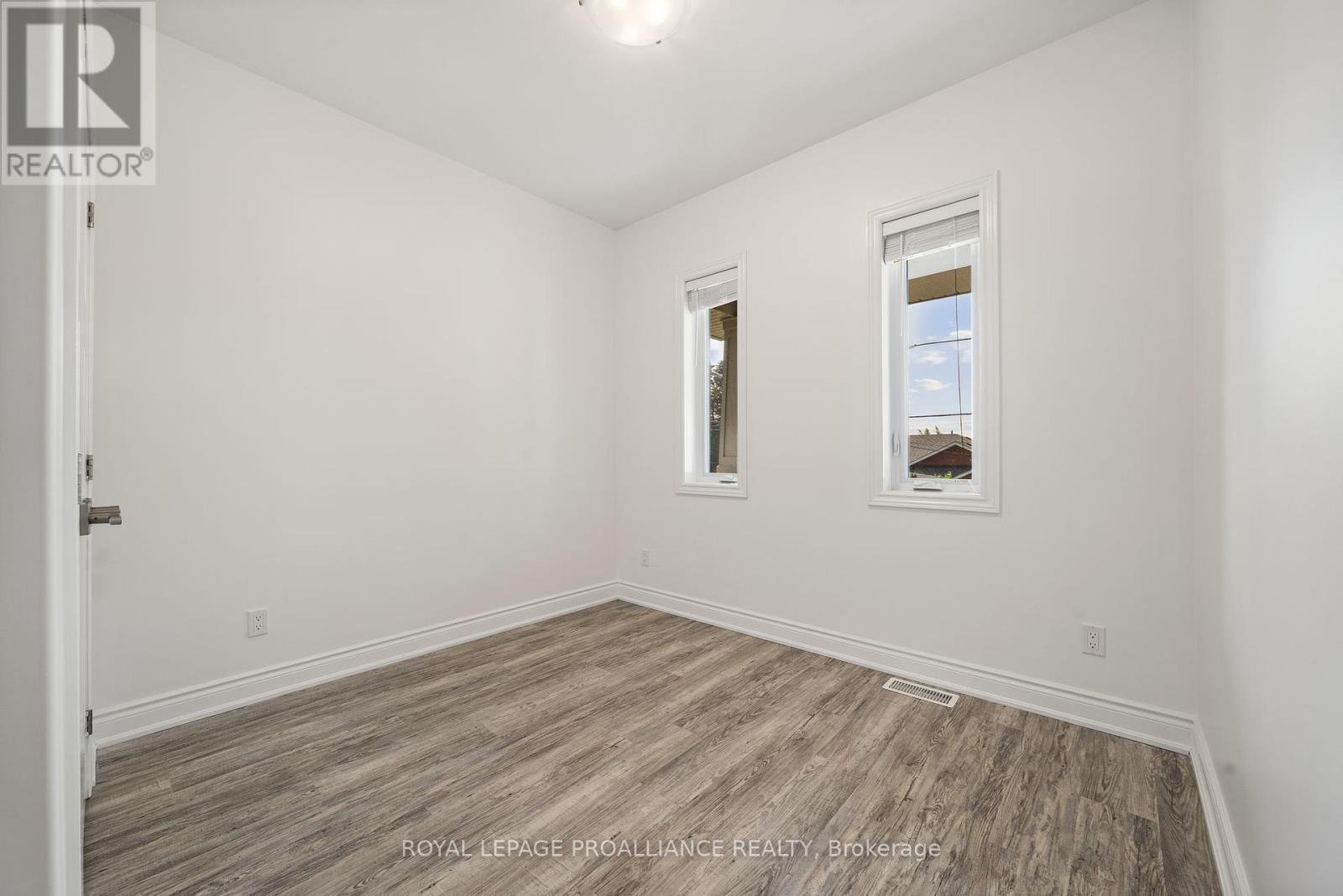 












12 DORMAN STREET

,
Brighton,




Ontario
K0K1H0

