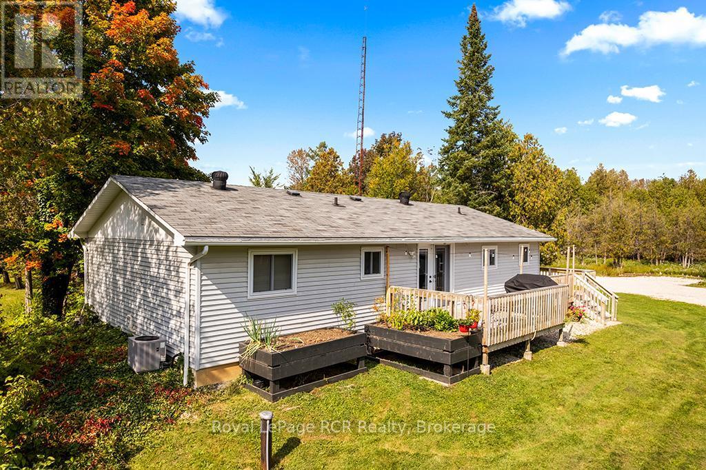 












282848 NORMANBY-BENTINCK TOWNLINE

,
West Grey,




Ontario
N0G1R0

