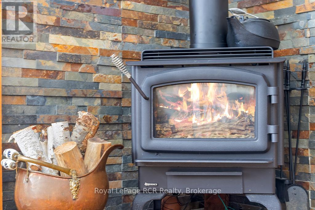 












282848 NORMANBY-BENTINCK TOWNLINE

,
West Grey,




Ontario
N0G1R0

