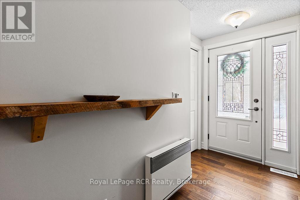 












282848 NORMANBY-BENTINCK TOWNLINE

,
West Grey,




Ontario
N0G1R0

