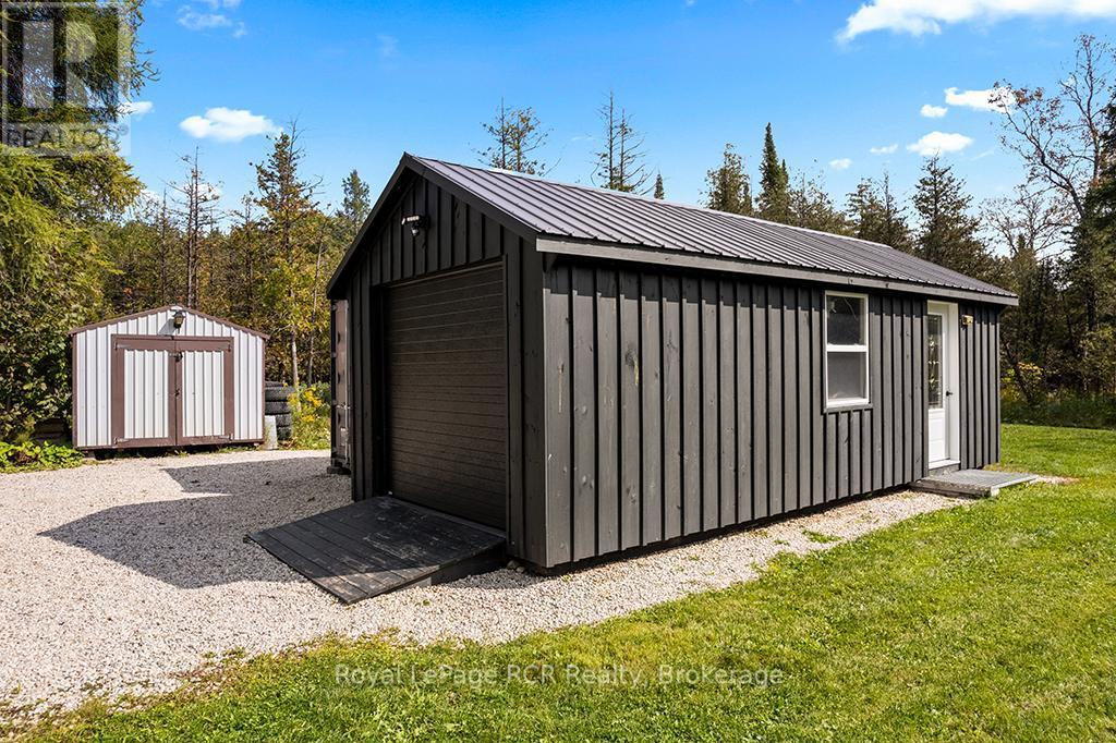 












282848 NORMANBY-BENTINCK TOWNLINE

,
West Grey,




Ontario
N0G1R0

