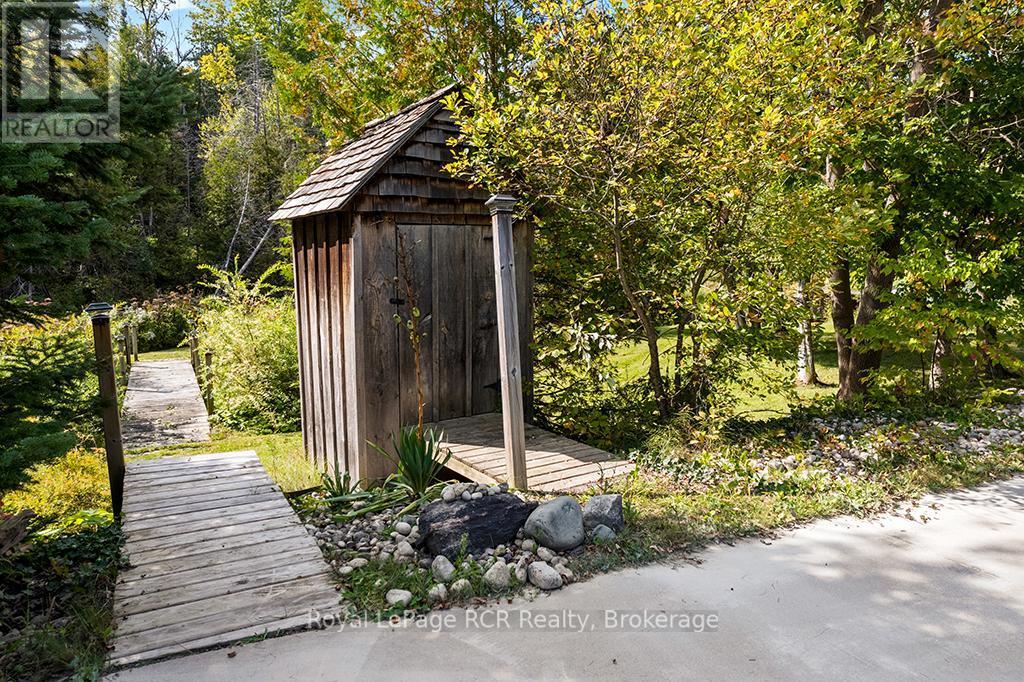 












282848 NORMANBY-BENTINCK TOWNLINE

,
West Grey,




Ontario
N0G1R0

