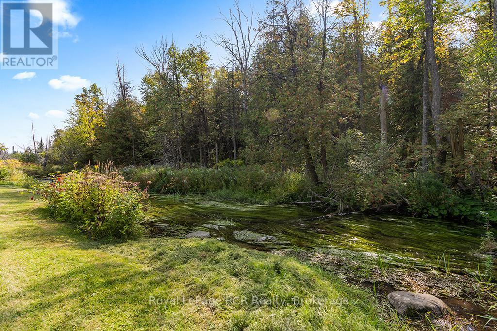 












282848 NORMANBY-BENTINCK TOWNLINE

,
West Grey,




Ontario
N0G1R0

