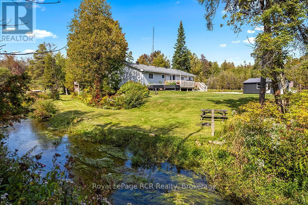 












282848 NORMANBY-BENTINCK TOWNLINE

,
West Grey,




Ontario
N0G1R0

