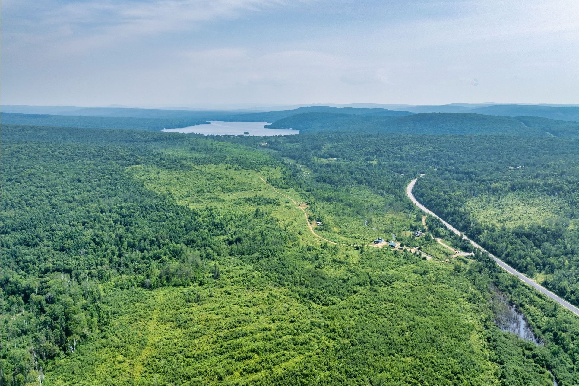












Ch. des Quatre-Fourches

,
Lac-des-Écorces,







QC
J0W1H0

