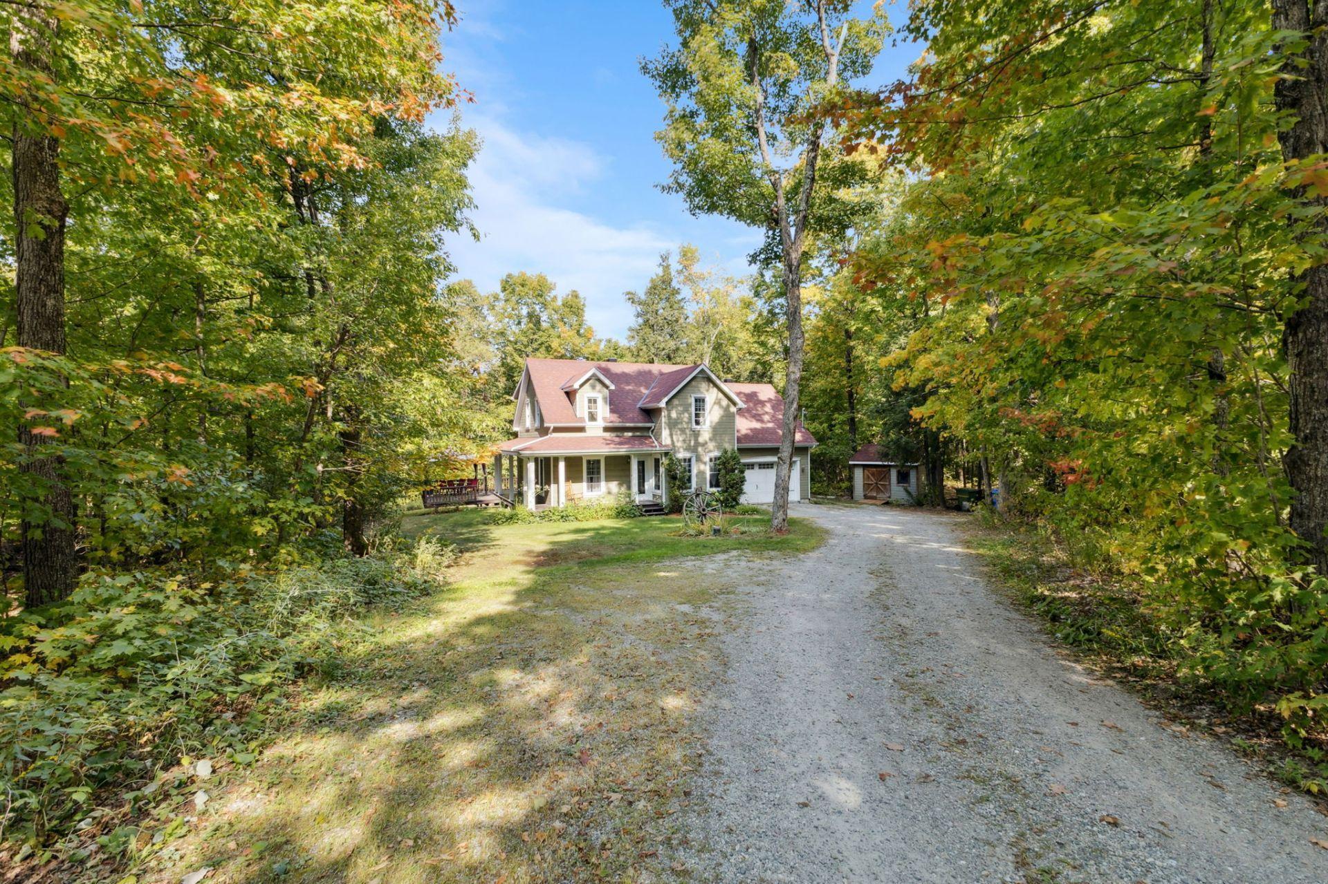 









27


Rue Degas

,
Cantley,




QC
J8V3L6

