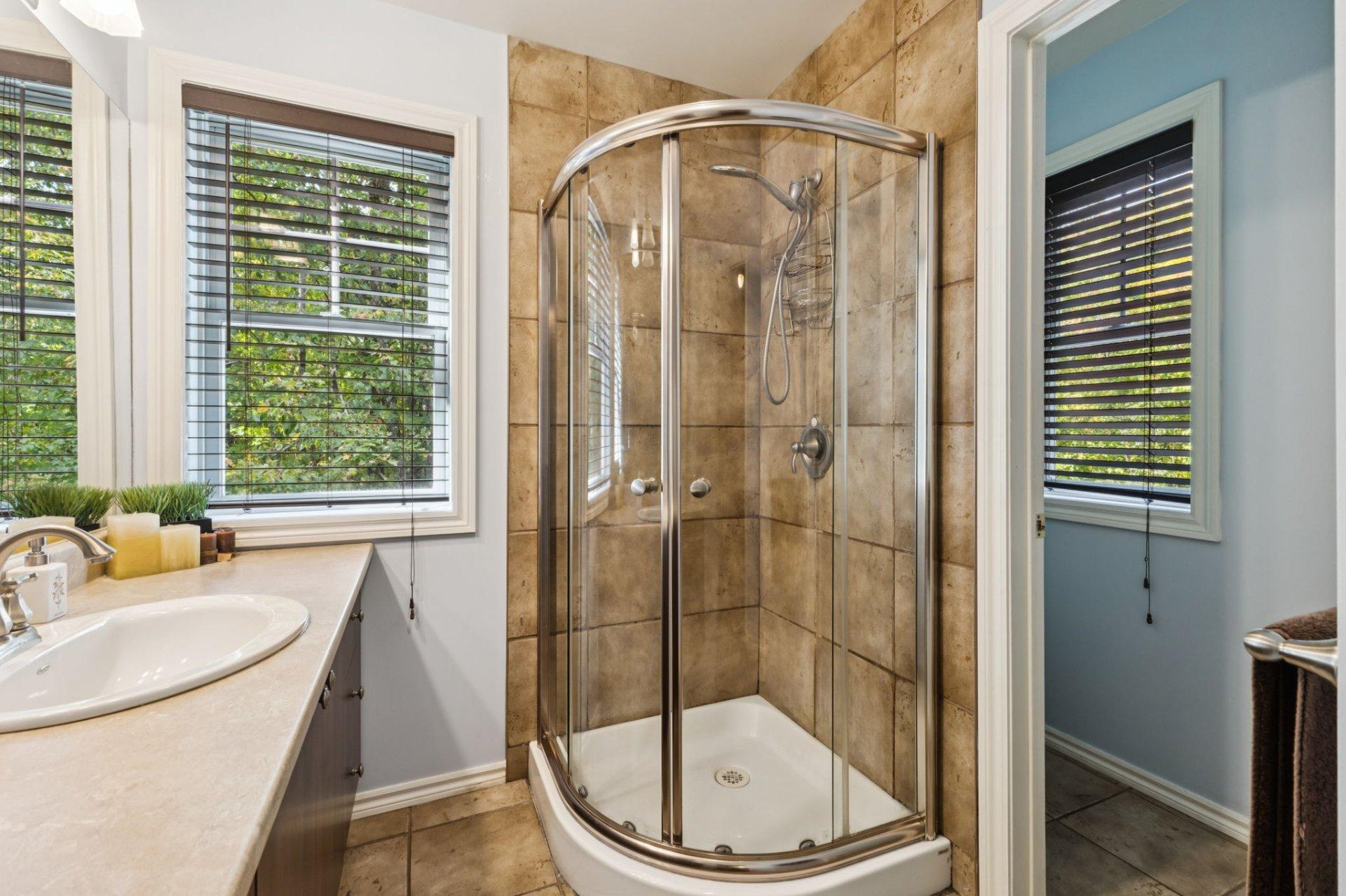 









27


Rue Degas

,
Cantley,




QC
J8V3L6

