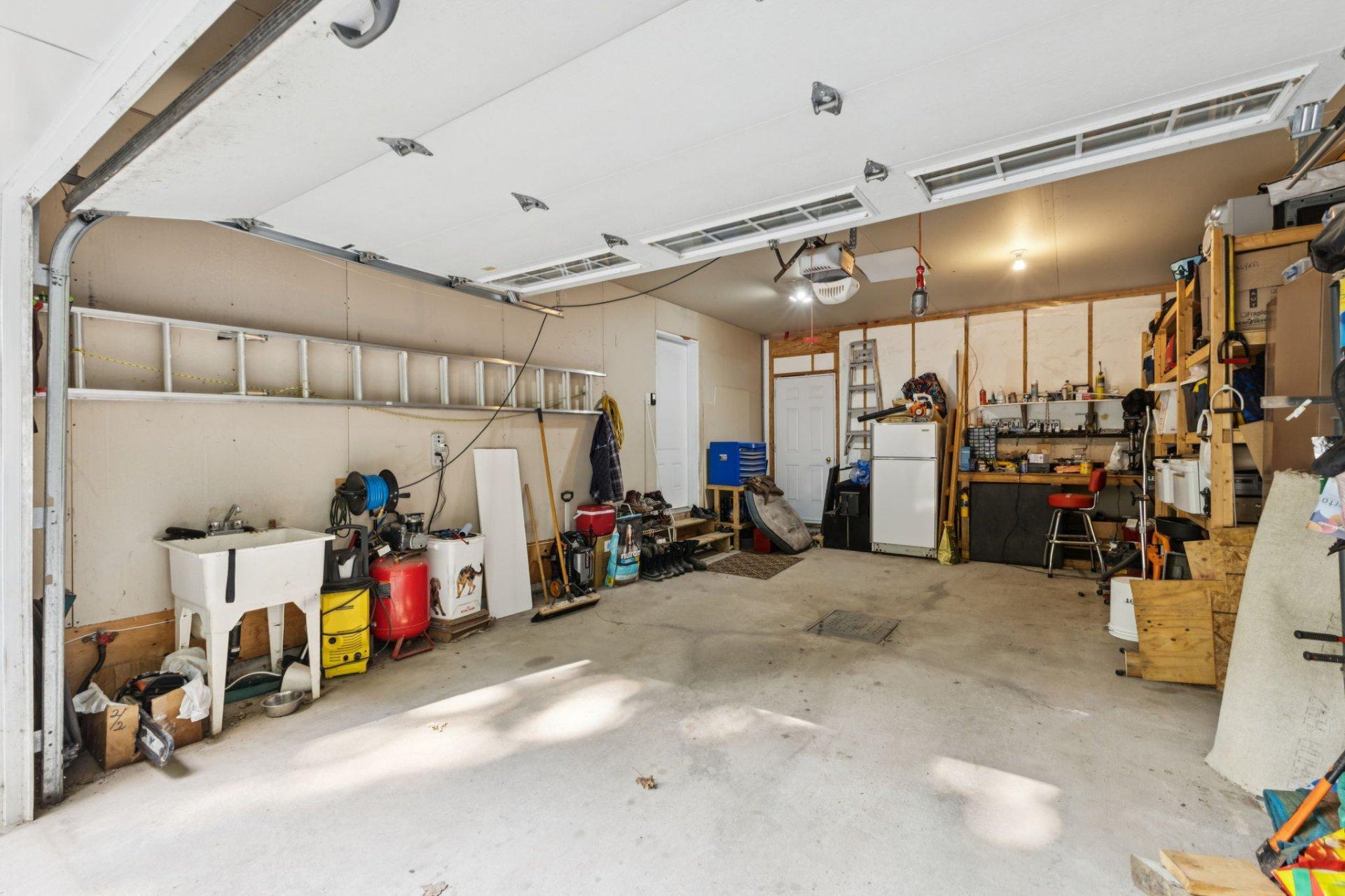 









27


Rue Degas

,
Cantley,




QC
J8V3L6

