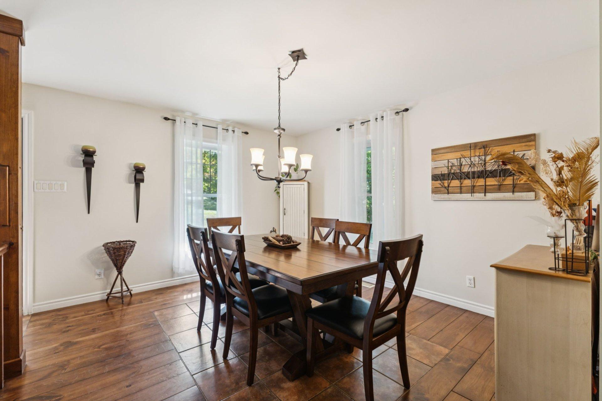 









27


Rue Degas

,
Cantley,




QC
J8V3L6

