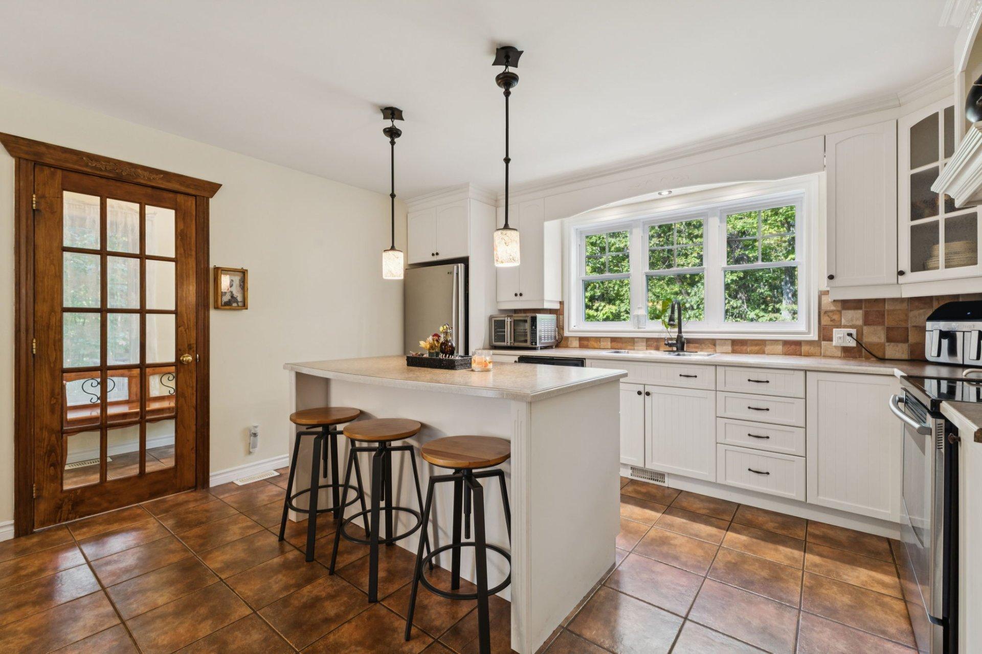 









27


Rue Degas

,
Cantley,




QC
J8V3L6

