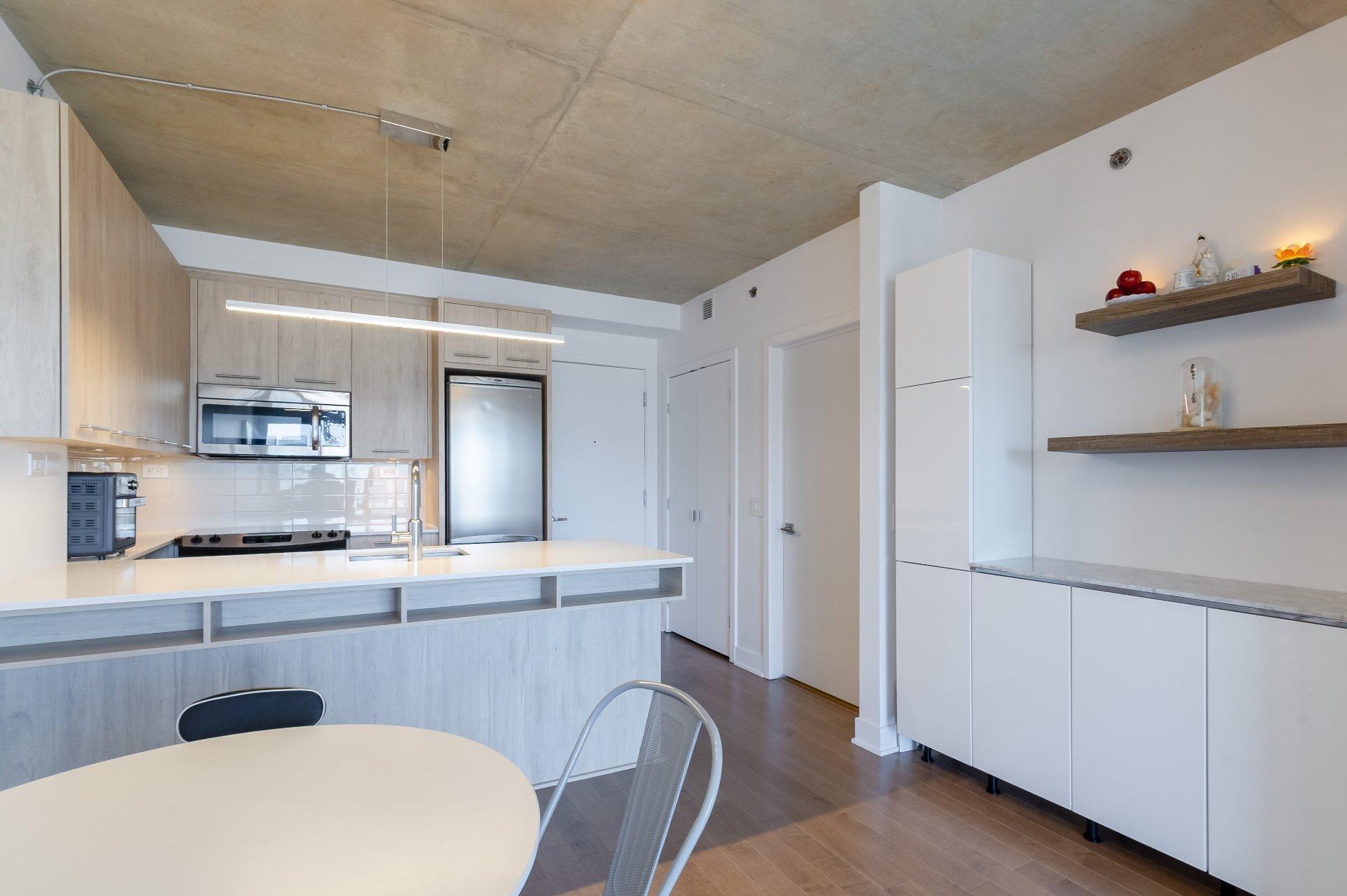 









1414


Rue Chomedey

, 1648,
Montréal (Ville-Marie),




QC
H3H0A2

