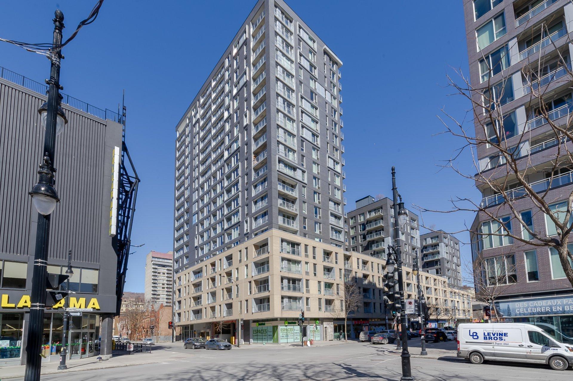 









1414


Rue Chomedey

, 1648,
Montréal (Ville-Marie),




QC
H3H0A2

