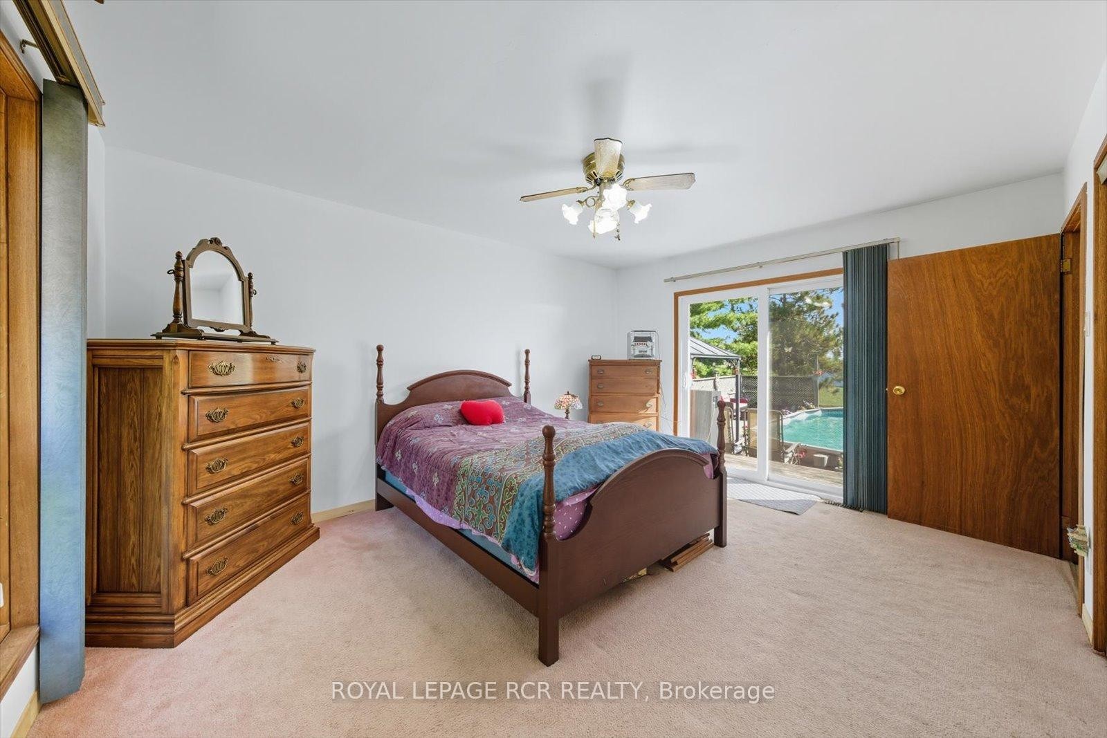 









1637


15

Side Road,
New Tecumseth,




ON
L0G 1W0

