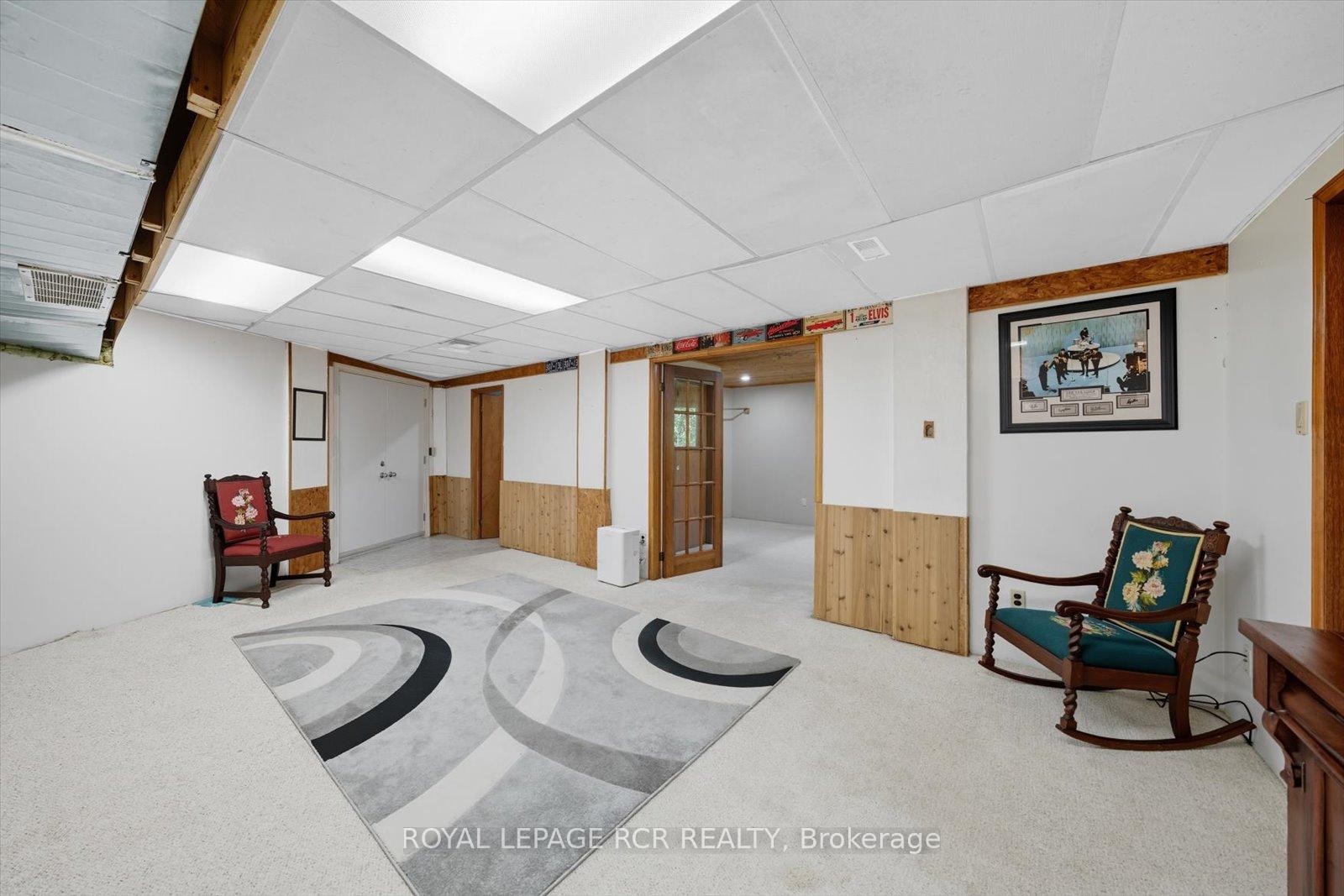 









1637


15

Side Road,
New Tecumseth,




ON
L0G 1W0

