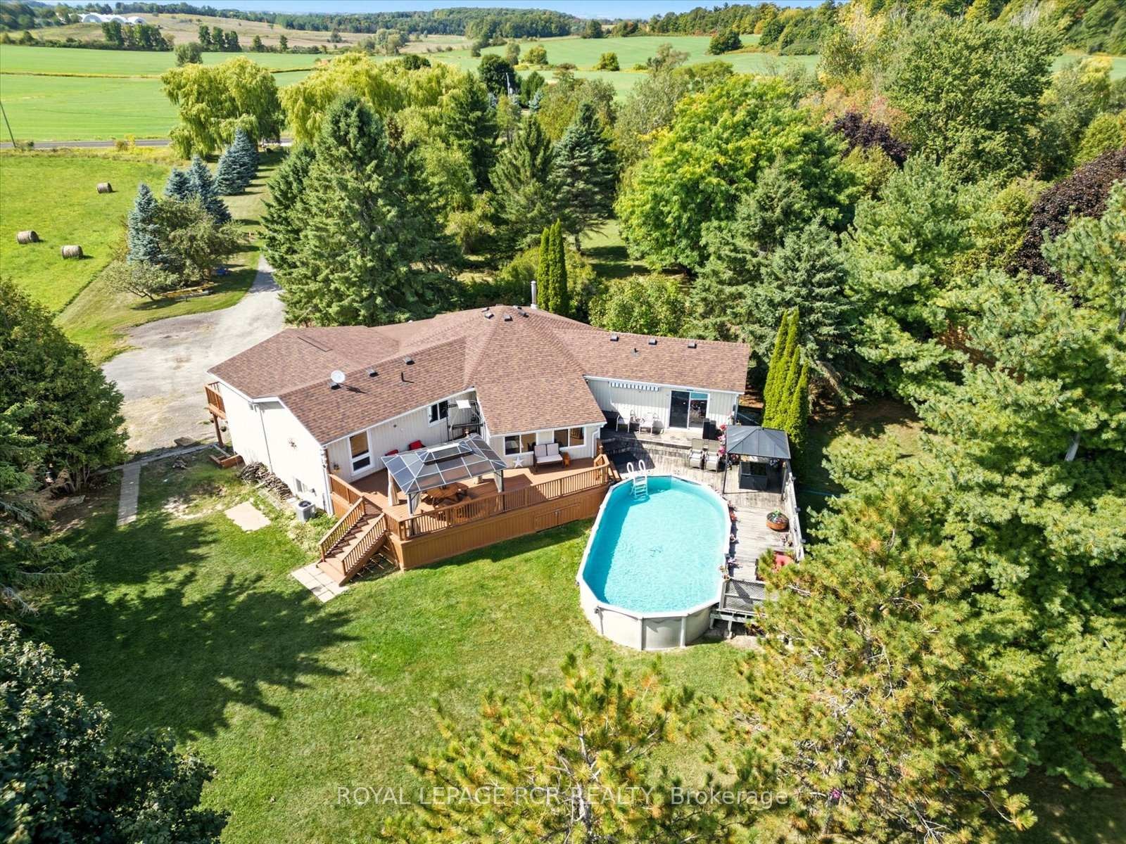 









1637


15

Side Road,
New Tecumseth,




ON
L0G 1W0

