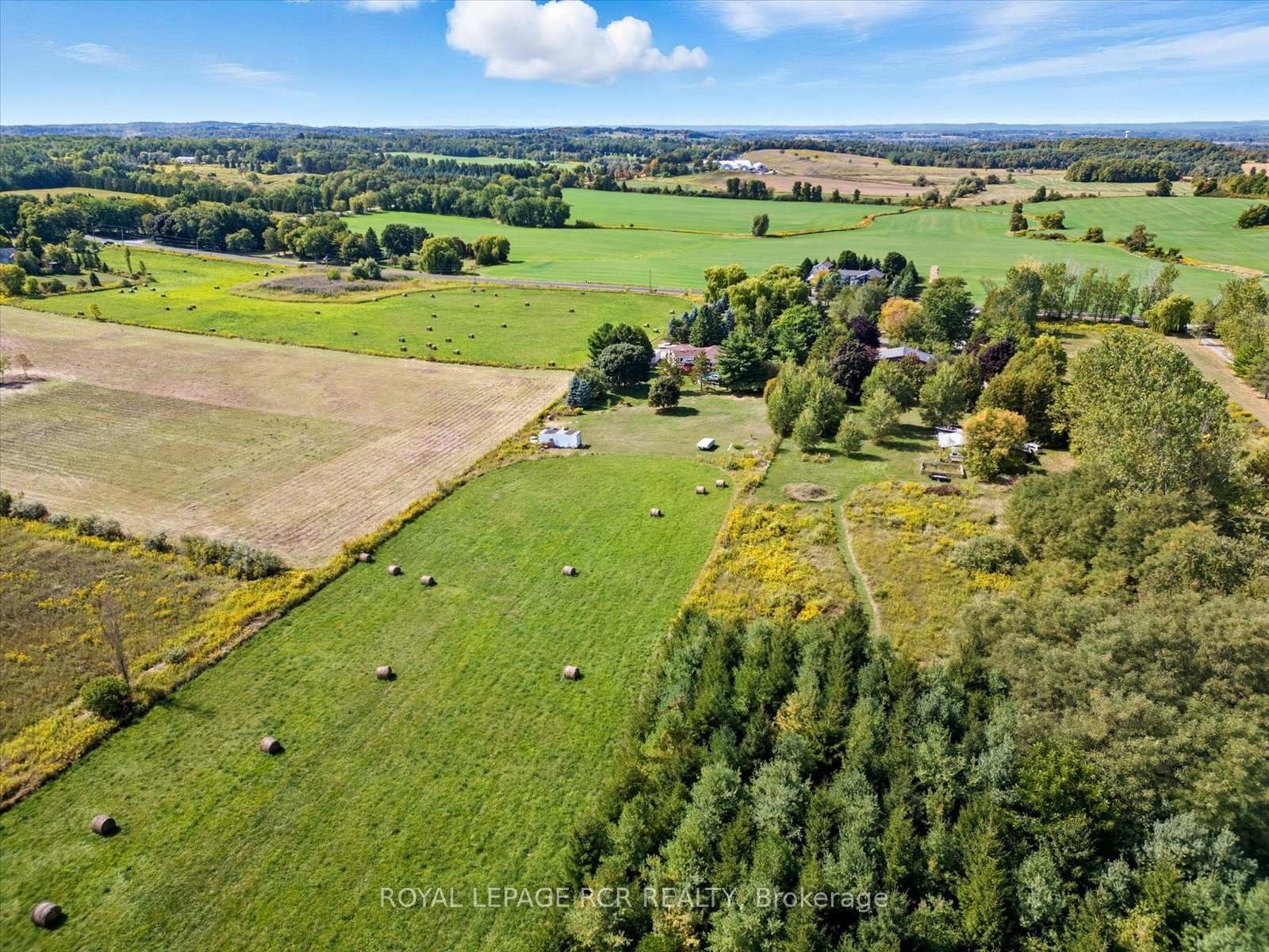 









1637


15

Side Road,
New Tecumseth,




ON
L0G 1W0

