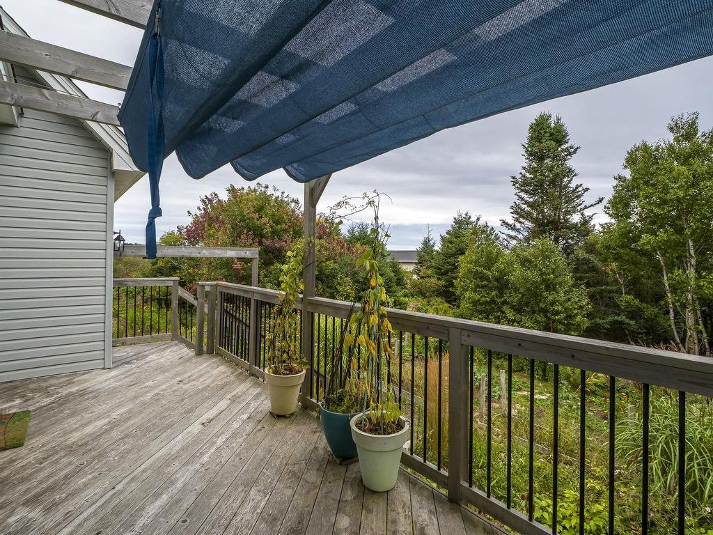 












12 Crystal Hill

,
Sambro Head,




NS
B3V 1N1

