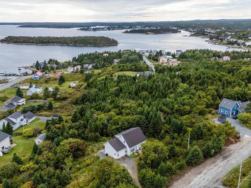 












12 Crystal Hill

,
Sambro Head,




NS
B3V 1N1

