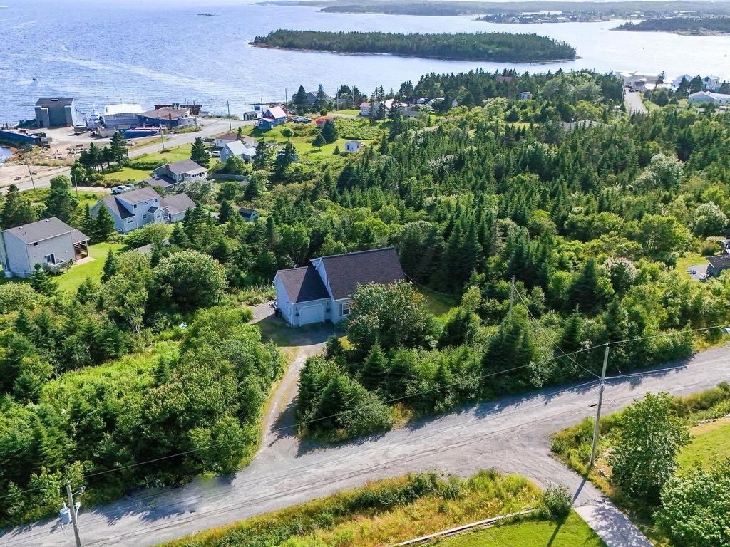 












12 Crystal Hill

,
Sambro Head,




NS
B3V 1N1

