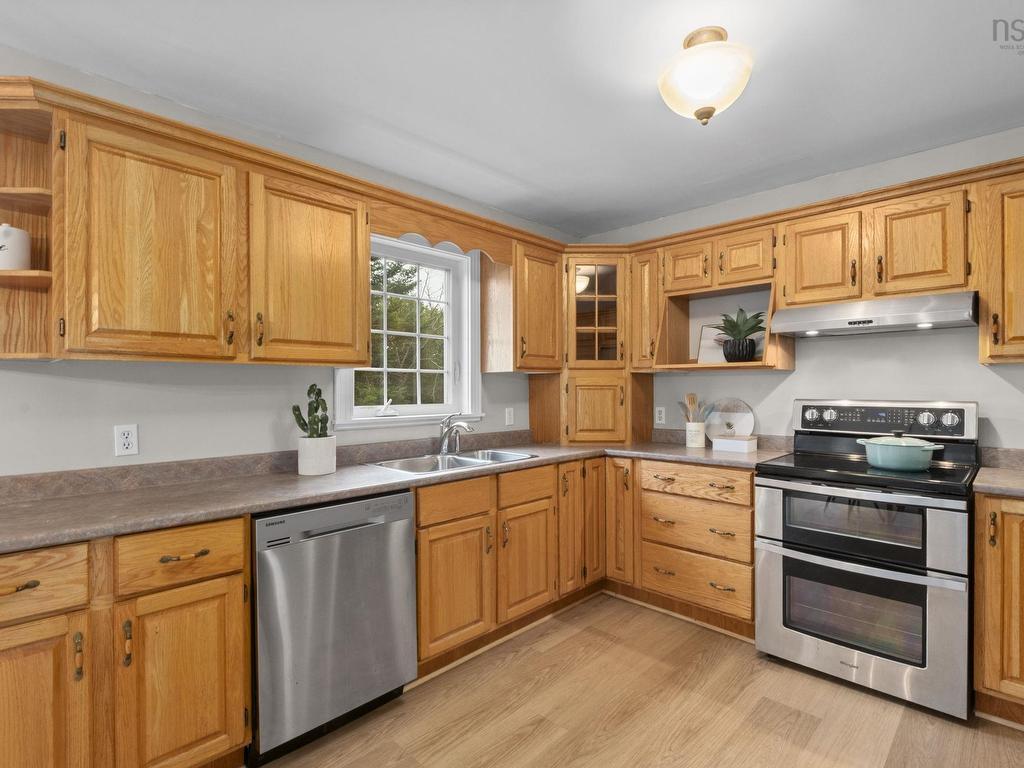 












12 Crystal Hill

,
Sambro Head,




NS
B3V 1N1

