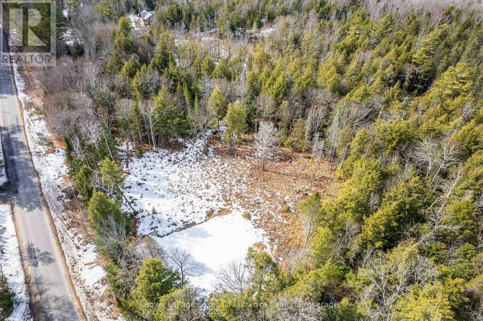 












PART LOT 4

,
Muskoka Lakes (Watt),







Ontario
P0B1M0

