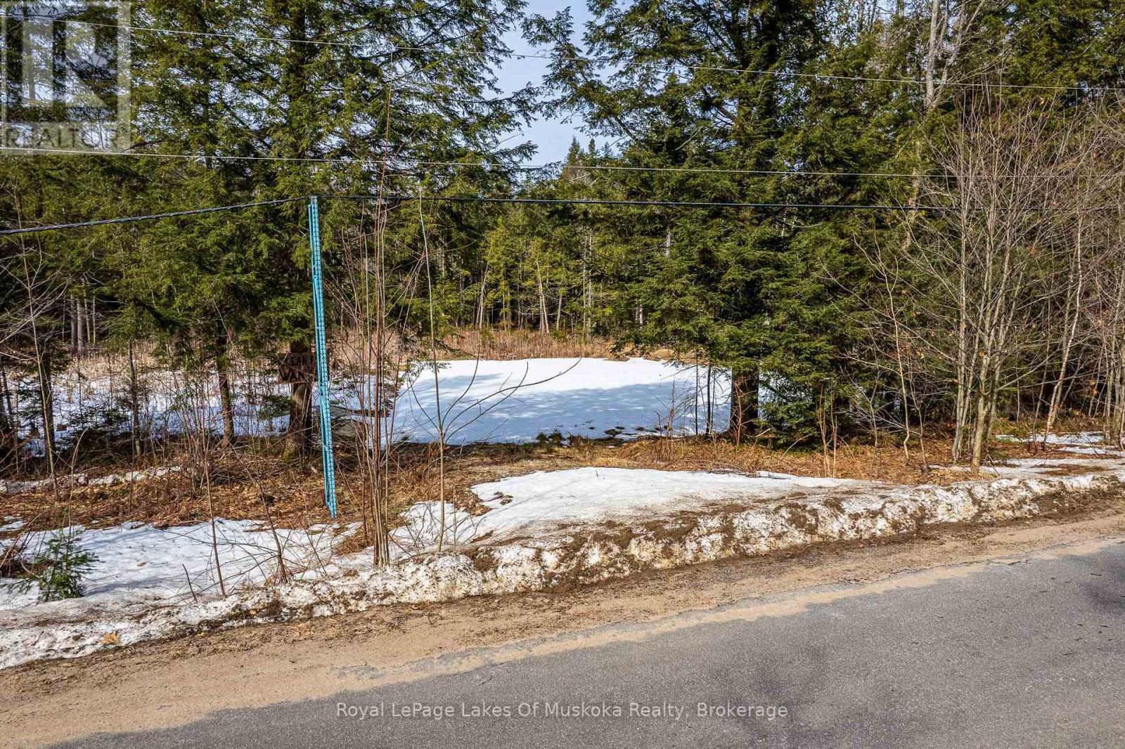 












PART LOT 4

,
Muskoka Lakes (Watt),







Ontario
P0B1M0

