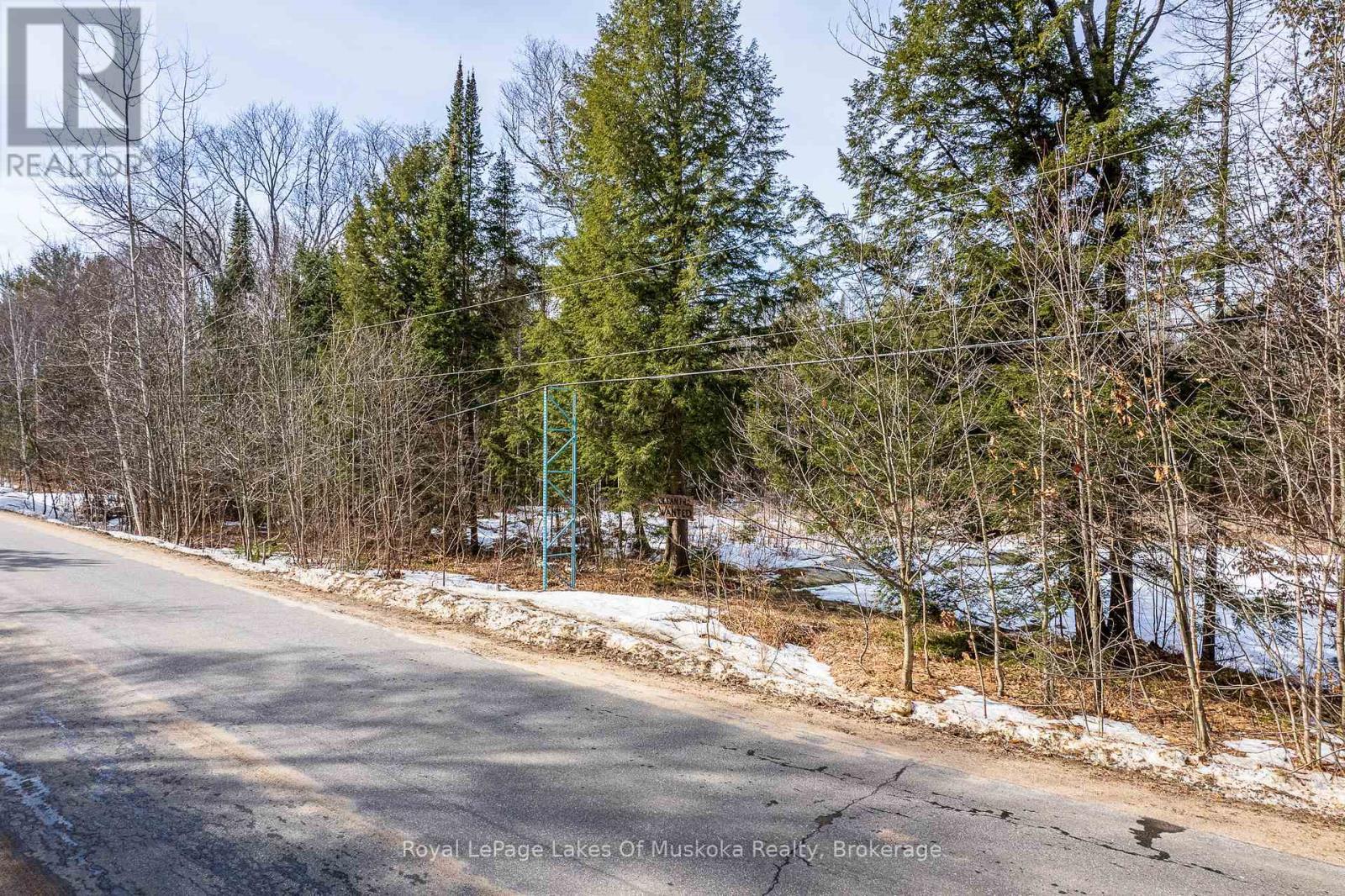 












PART LOT 4

,
Muskoka Lakes (Watt),







Ontario
P0B1M0

