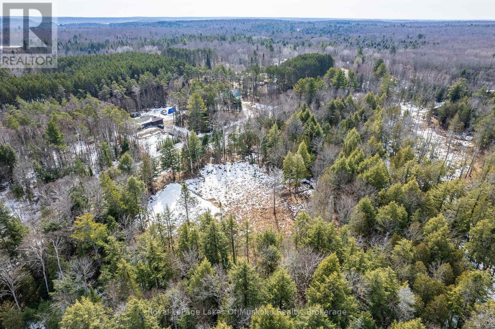 












PART LOT 4

,
Muskoka Lakes (Watt),







Ontario
P0B1M0

