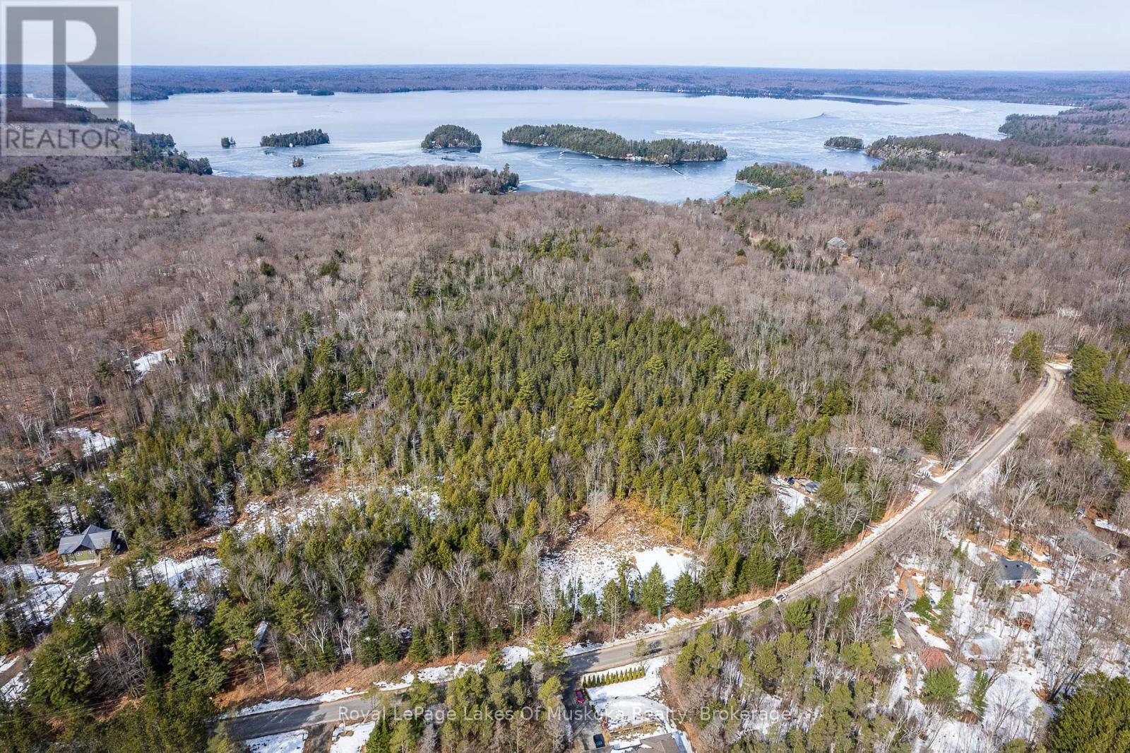 












PART LOT 4

,
Muskoka Lakes (Watt),







Ontario
P0B1M0

