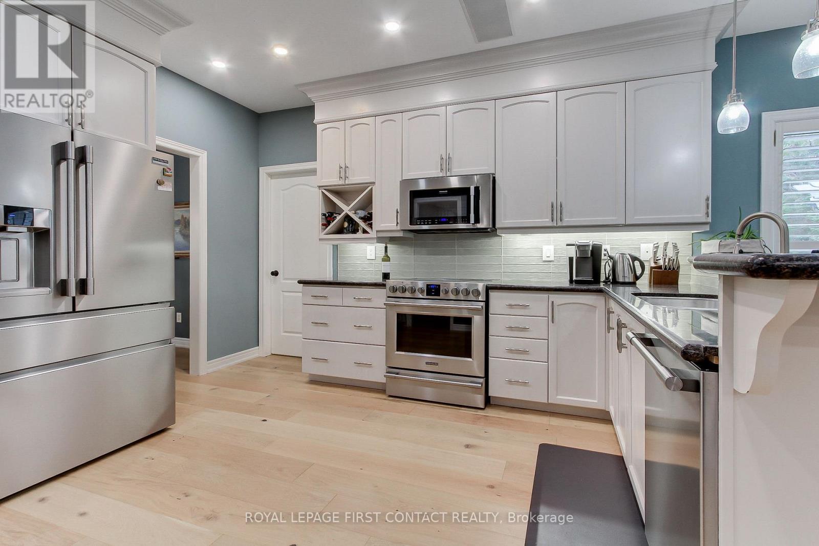 












8 PELOSI WAY

,
East Gwillimbury,




Ontario
L0G1M0

