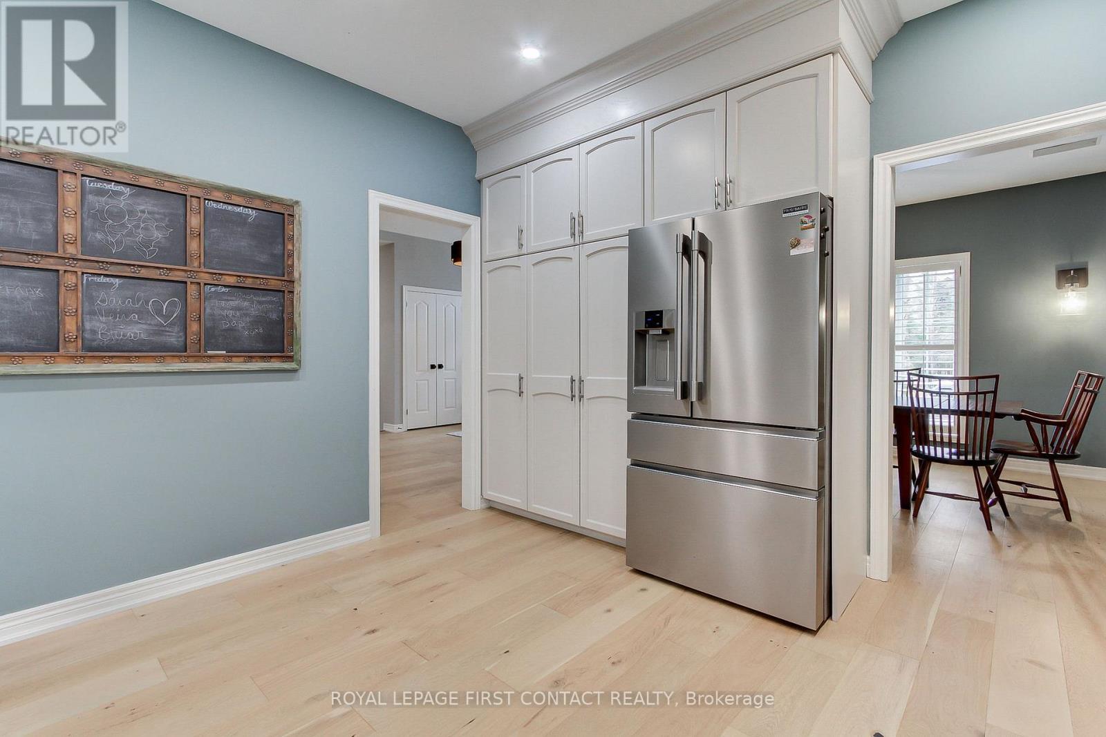 












8 PELOSI WAY

,
East Gwillimbury,




Ontario
L0G1M0

