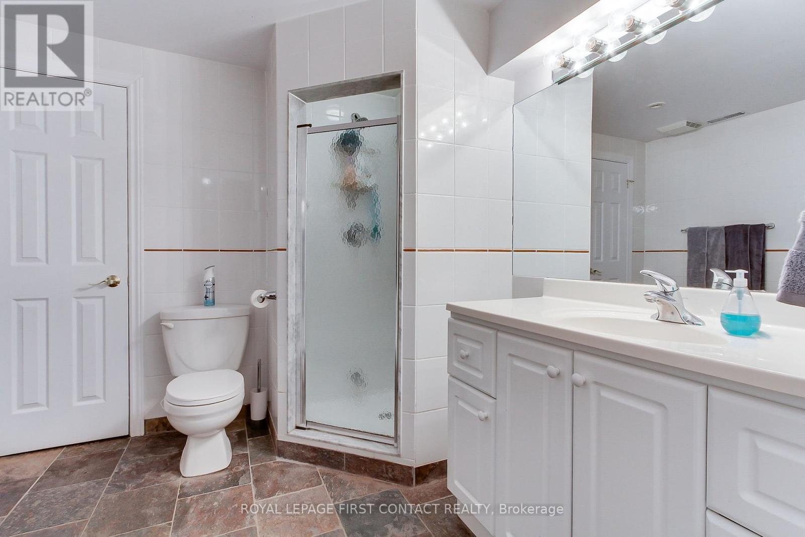 












8 PELOSI WAY

,
East Gwillimbury,




Ontario
L0G1M0

