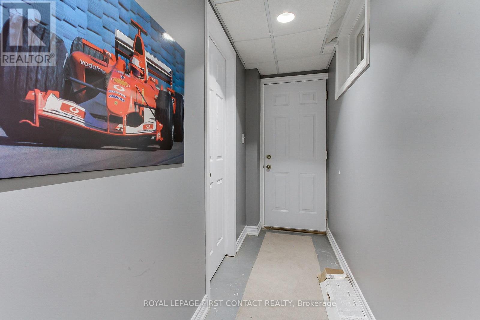 












8 PELOSI WAY

,
East Gwillimbury,




Ontario
L0G1M0

