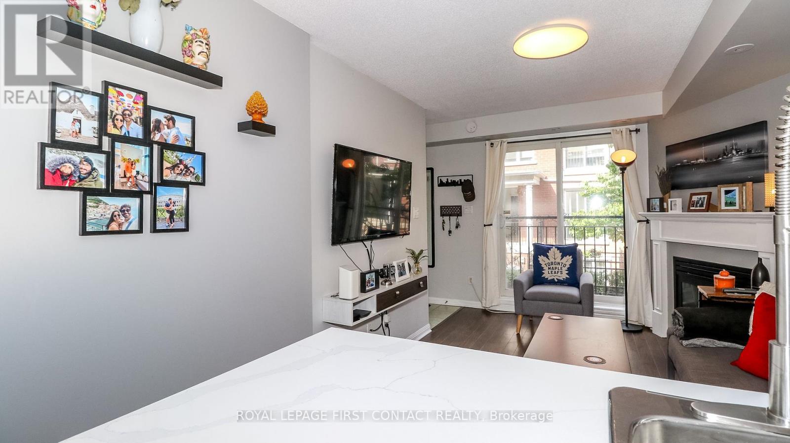 












719 - 10 LAIDLAW STREET

,
Toronto,




Ontario
M6K1X2

