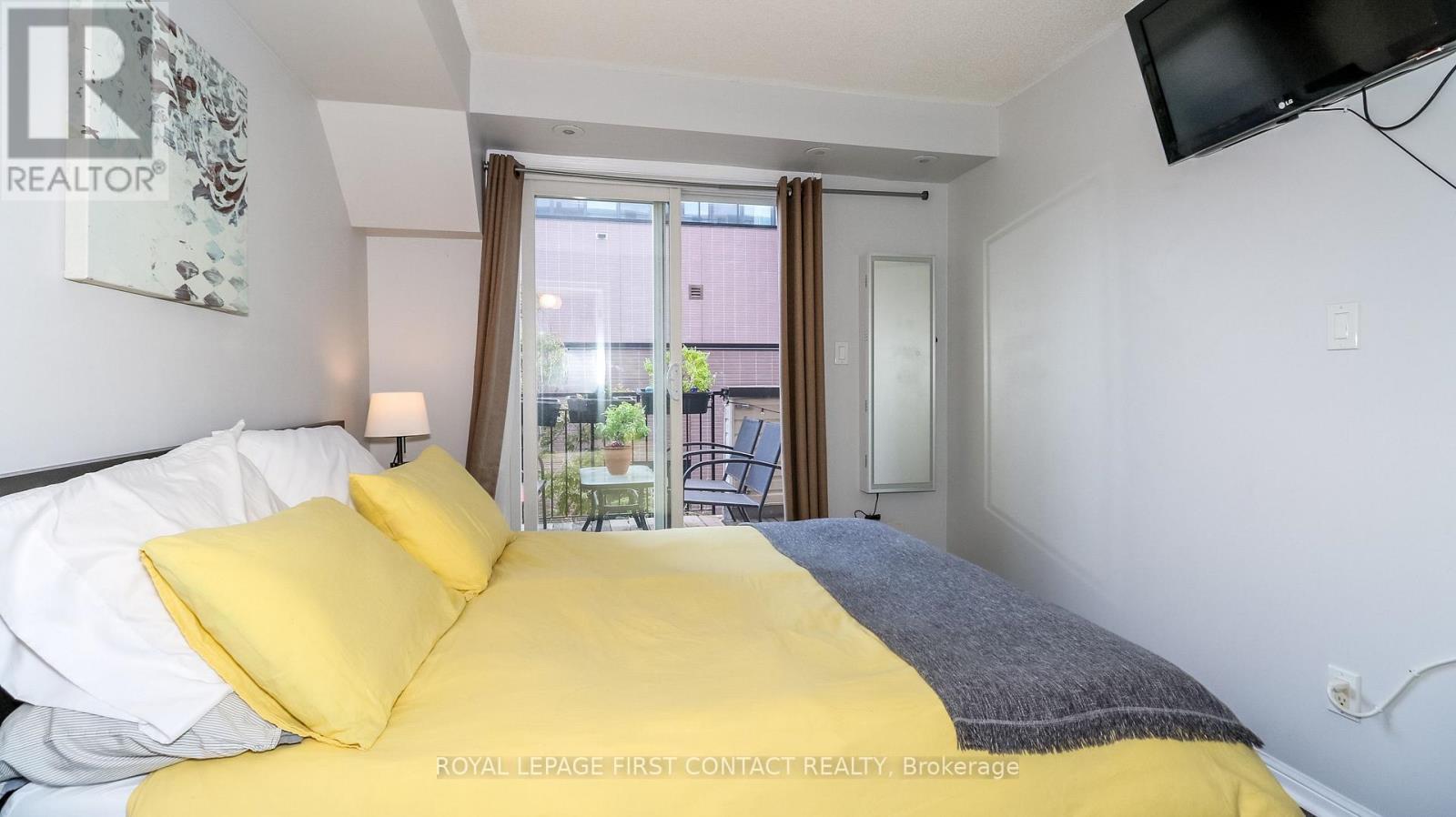 












719 - 10 LAIDLAW STREET

,
Toronto,




Ontario
M6K1X2

