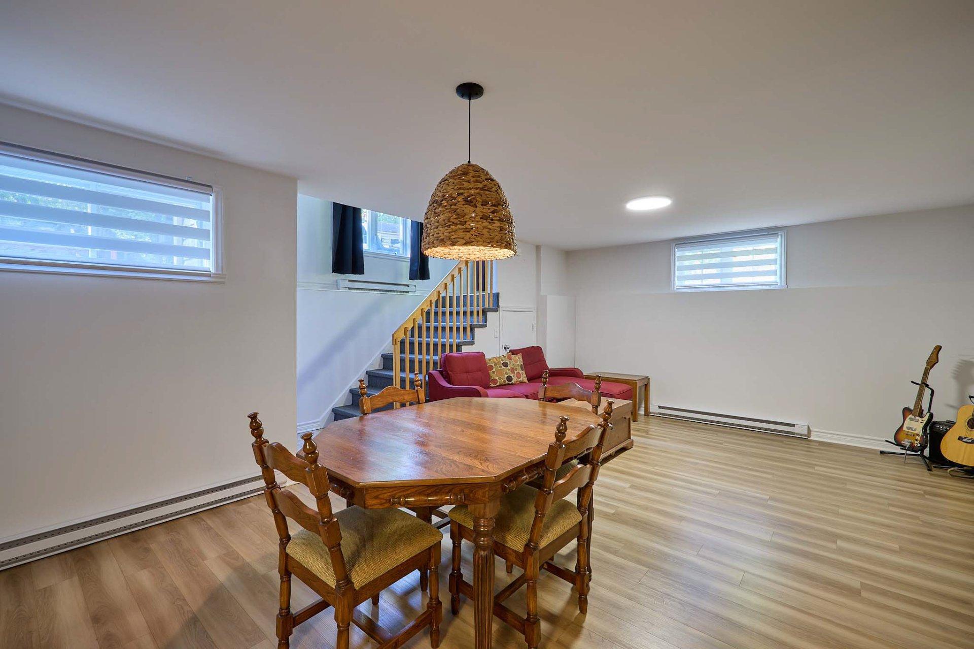 









59

 - 61


23e Avenue

,
Saint-Hippolyte,




QC
J8A1H8

