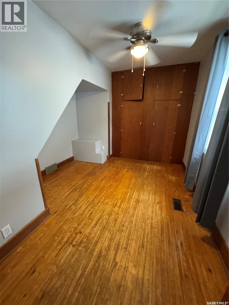 












529 Albert STREET

,
Hudson Bay,




Saskatchewan
S0E0Y0

