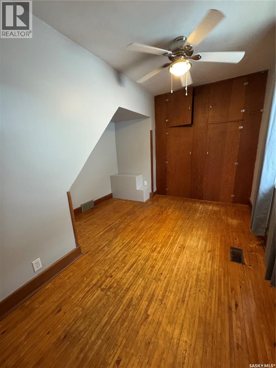 












529 Albert STREET

,
Hudson Bay,




Saskatchewan
S0E0Y0

