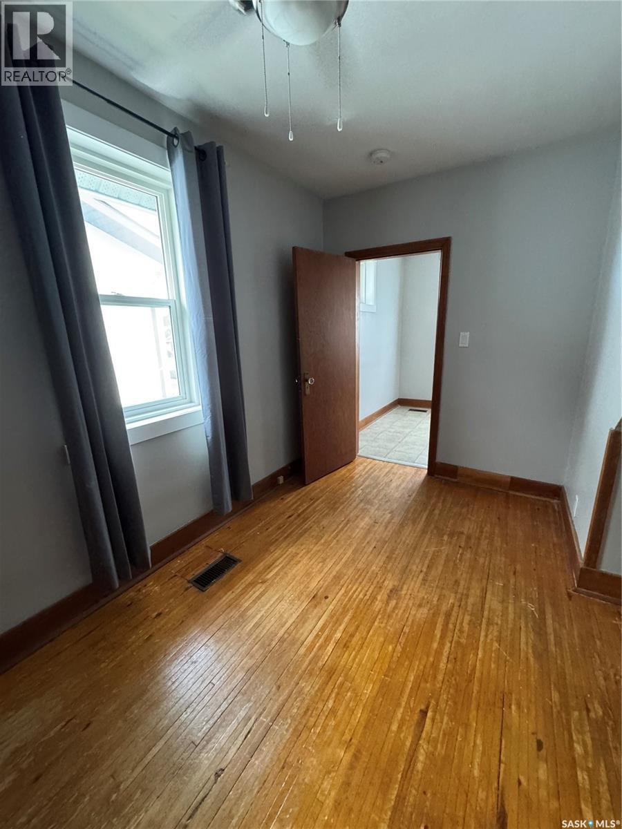 












529 Albert STREET

,
Hudson Bay,




Saskatchewan
S0E0Y0

