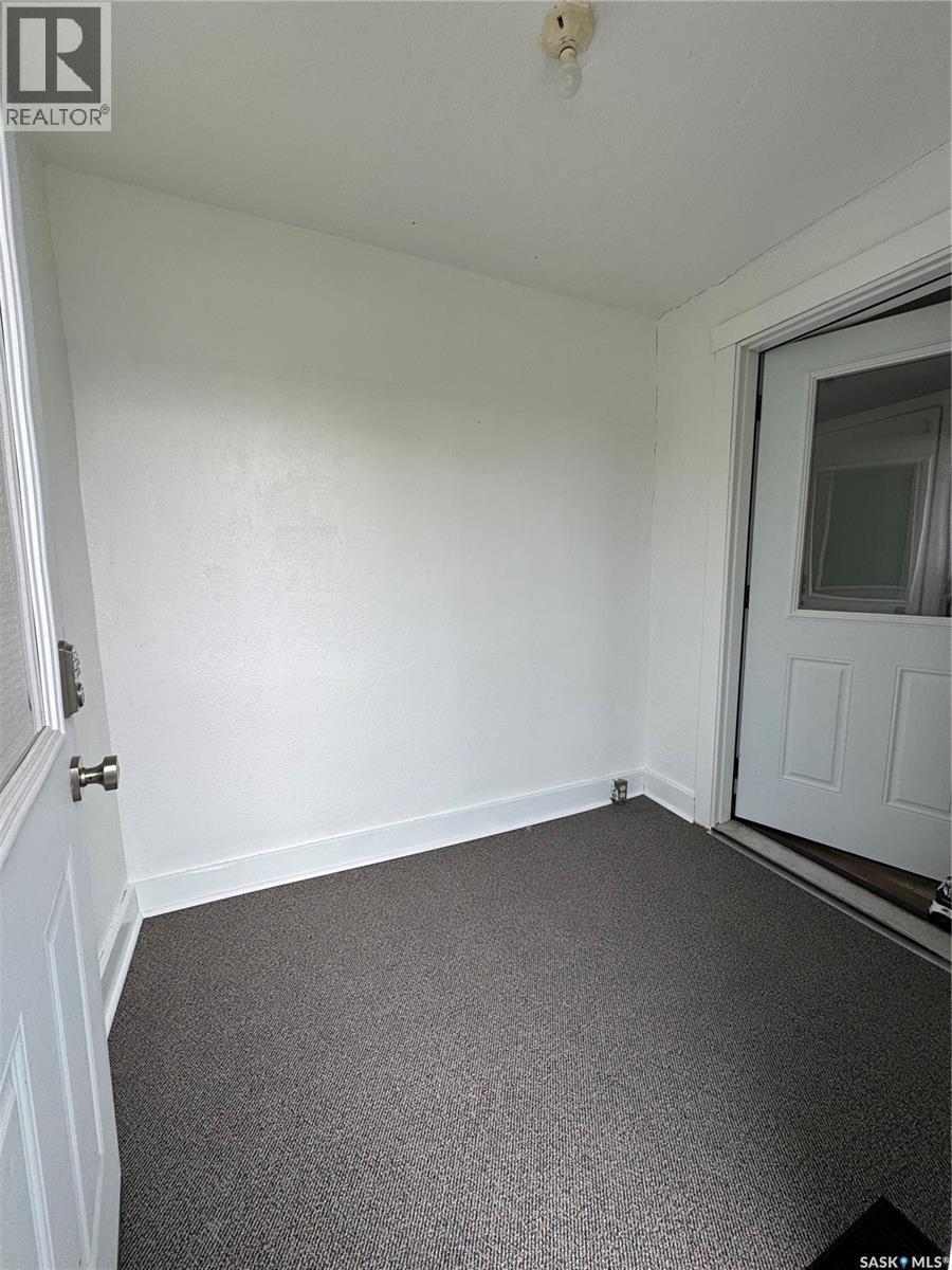 












529 Albert STREET

,
Hudson Bay,




Saskatchewan
S0E0Y0

