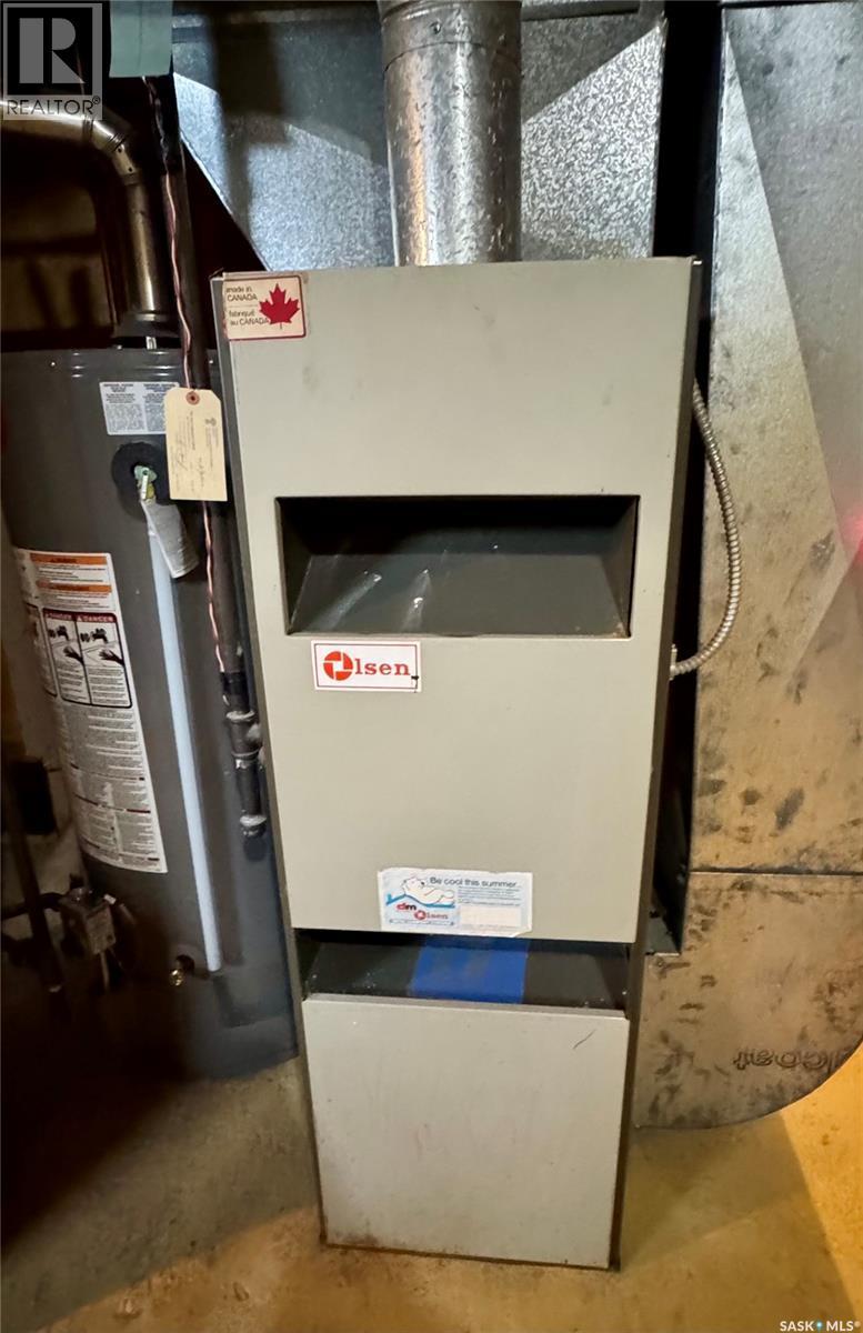 












529 Albert STREET

,
Hudson Bay,




Saskatchewan
S0E0Y0

