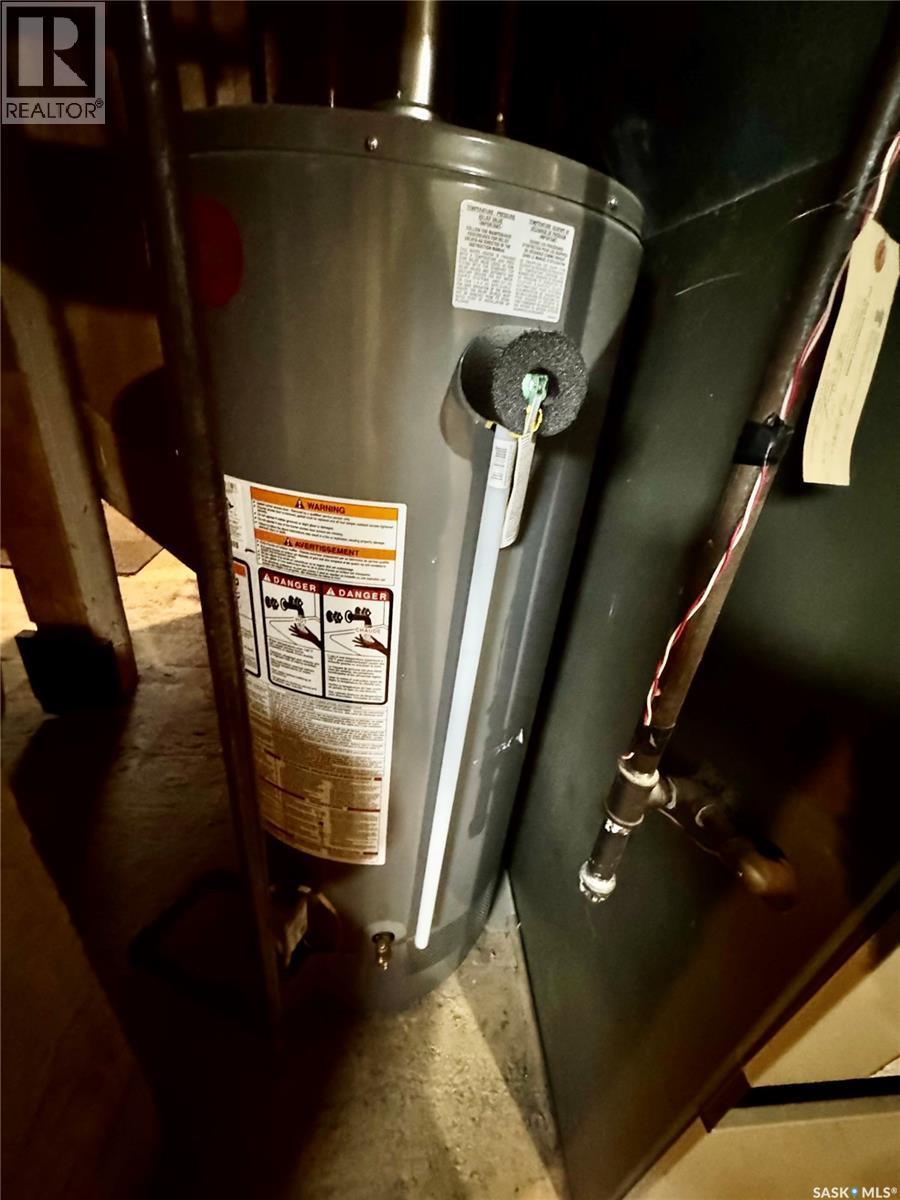 












529 Albert STREET

,
Hudson Bay,




Saskatchewan
S0E0Y0

