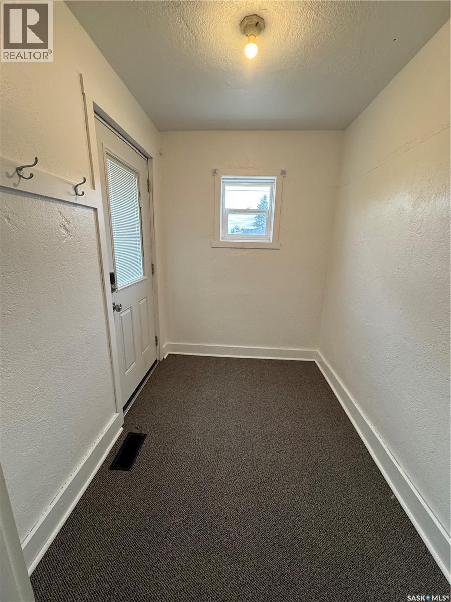 












529 Albert STREET

,
Hudson Bay,




Saskatchewan
S0E0Y0

