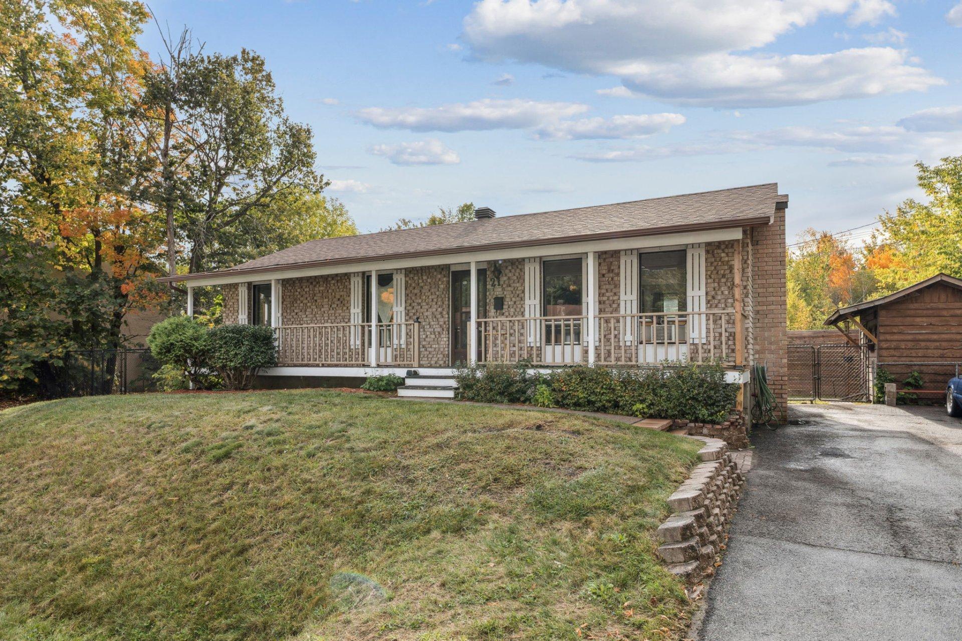 









21


Rue Poirier

,
Gatineau (Gatineau),




QC
J8V1A7

