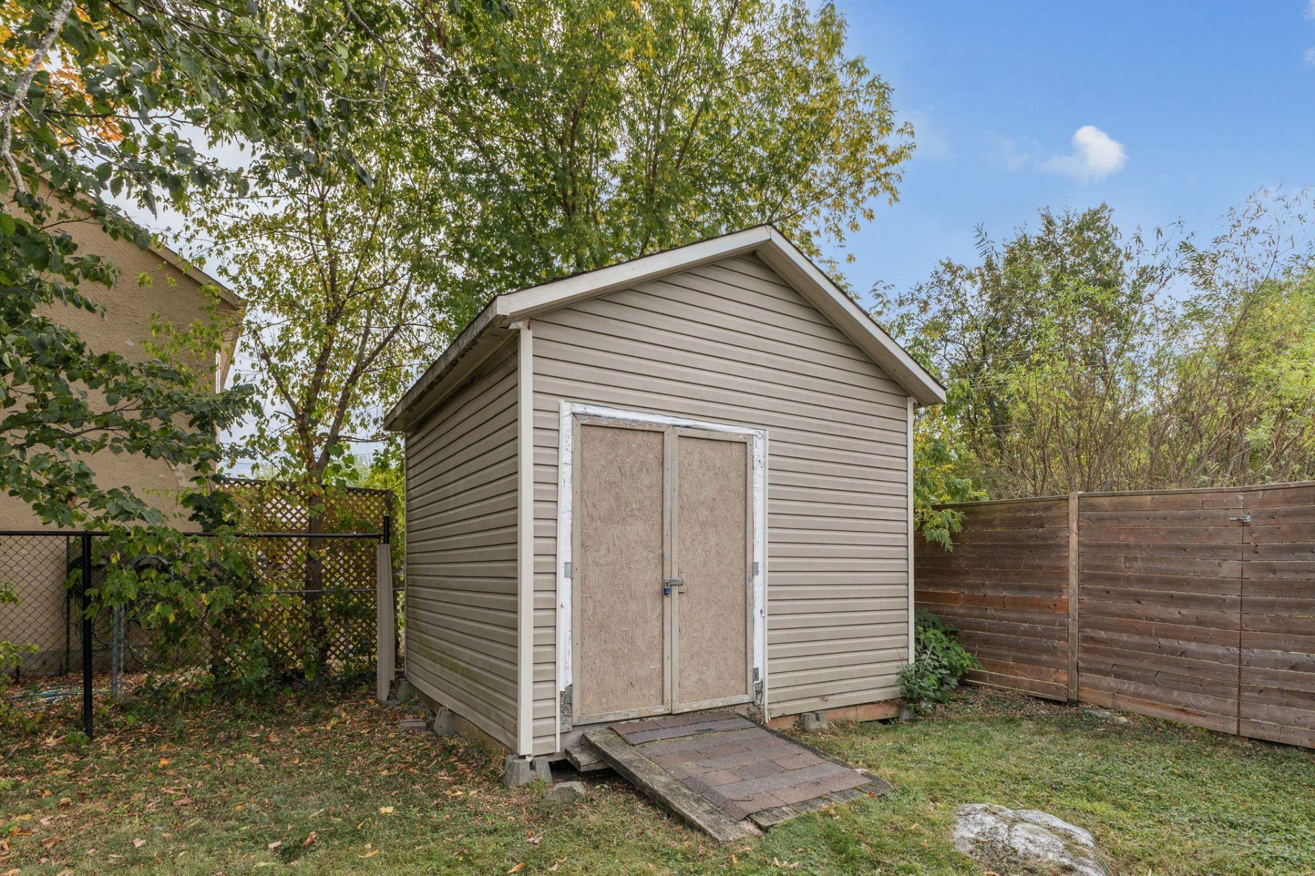 









21


Rue Poirier

,
Gatineau (Gatineau),




QC
J8V1A7

