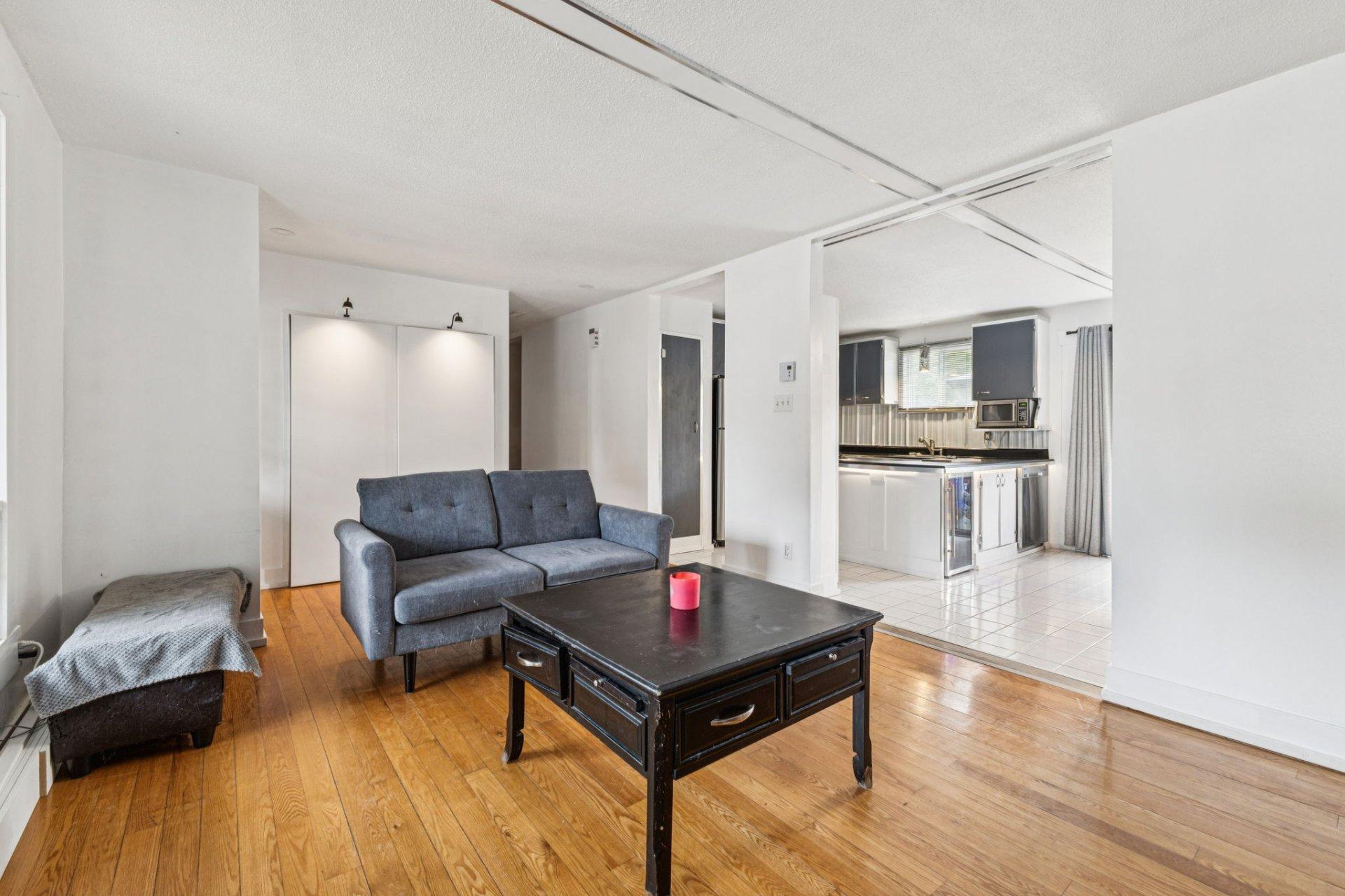 









21


Rue Poirier

,
Gatineau (Gatineau),




QC
J8V1A7

