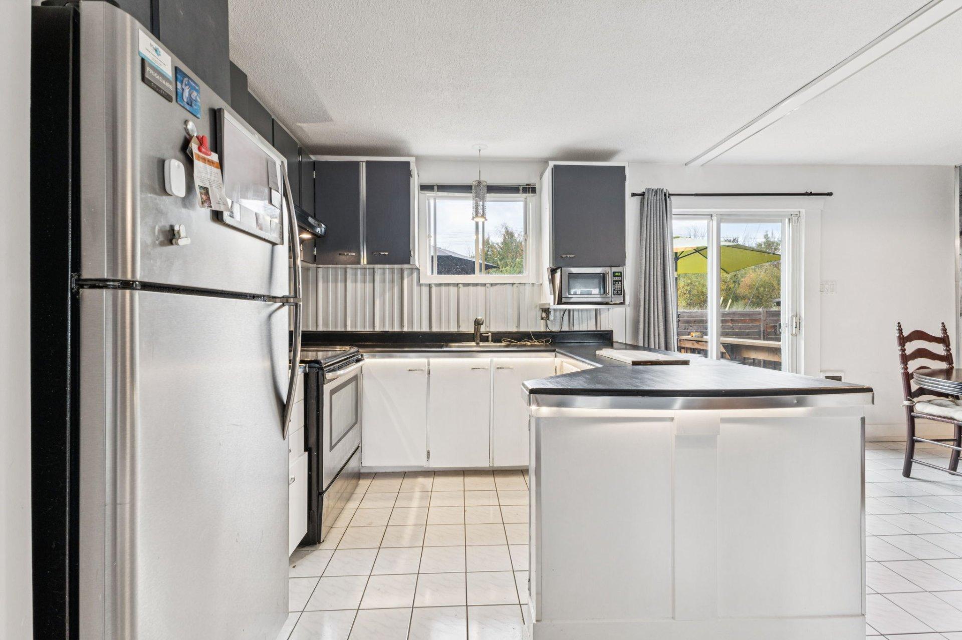 









21


Rue Poirier

,
Gatineau (Gatineau),




QC
J8V1A7

