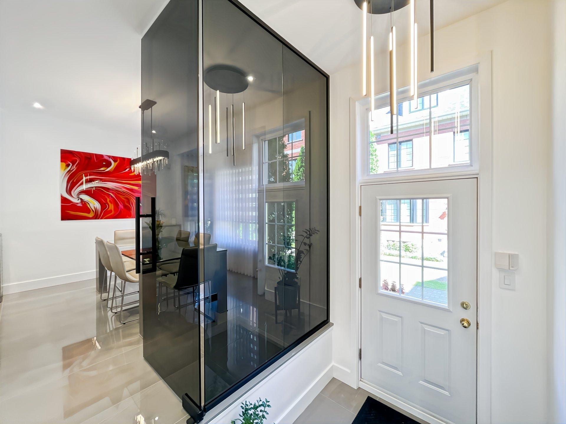 









2654


Av. Ernest-Hemingway

,
Montréal (Saint-Laurent),




QC
H4R3E7

