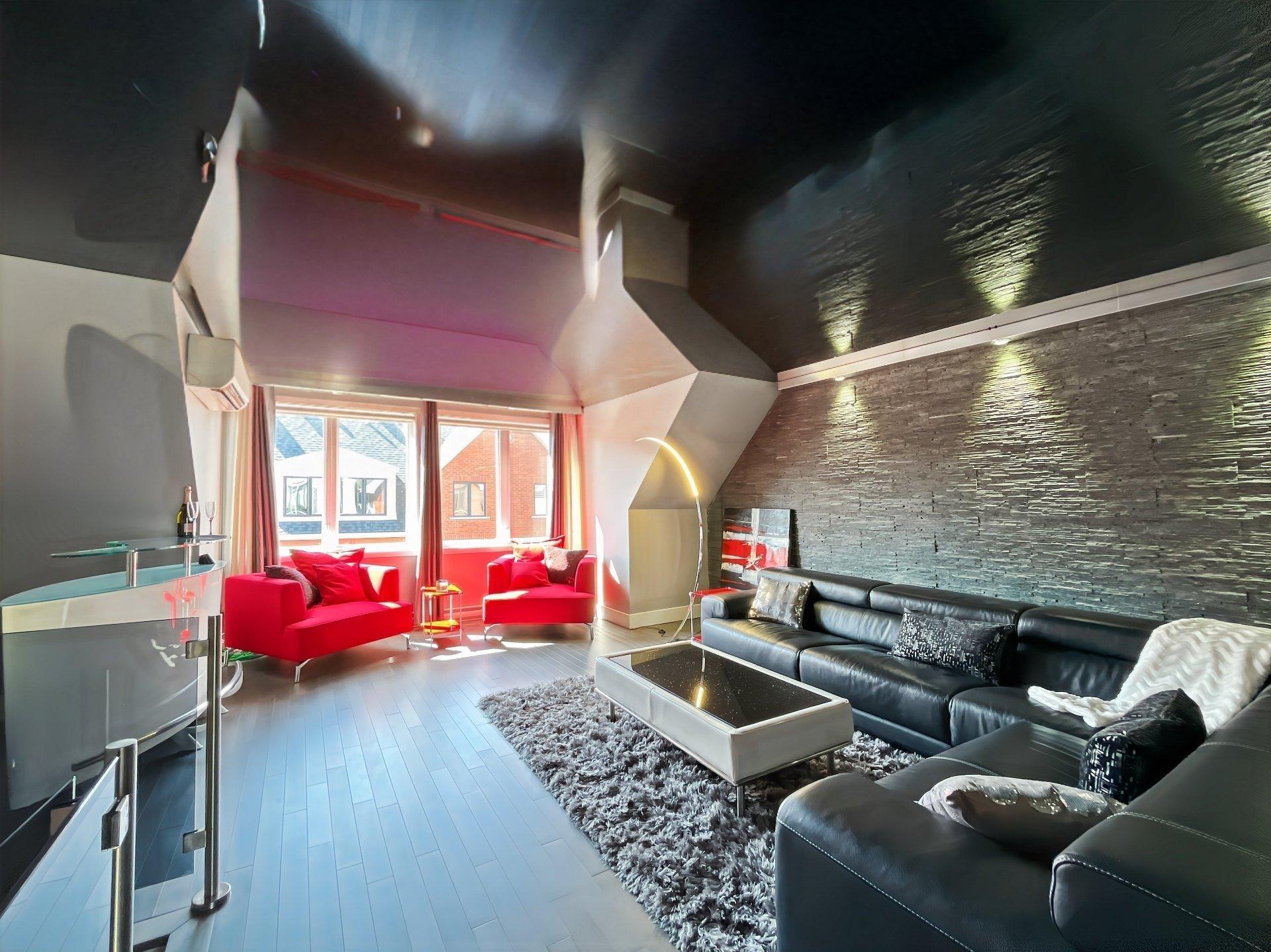 









2654


Av. Ernest-Hemingway

,
Montréal (Saint-Laurent),




QC
H4R3E7

